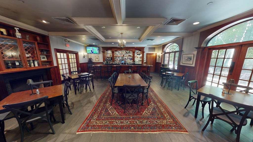 Old Farms Hotel