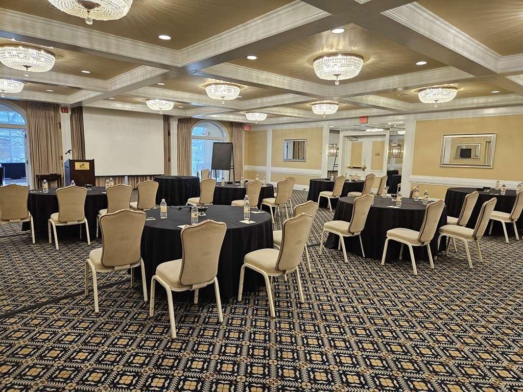 Hotel Old Farms 3*